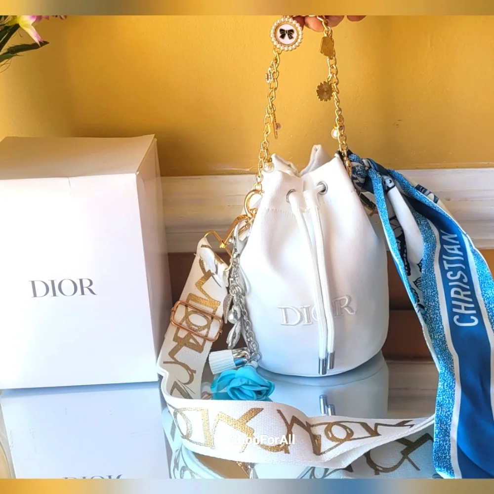 Dior - Picture 13 of 16